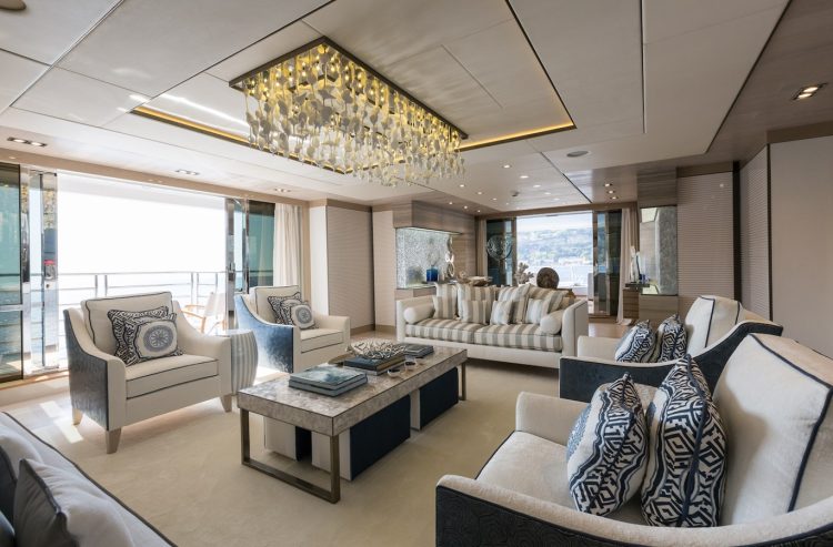 THUMPER | 2014 40m (131ft) Luxury Motor Yacht from British shipyard SUNSEEKER