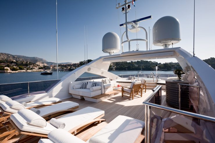 THUMPER | 2014 40m (131ft) Luxury Motor Yacht from British shipyard SUNSEEKER