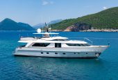 VALENTINA II | 2011 27.6m Luxury Flybridge Motor Yacht from Italian shipyard Sanlorenzo