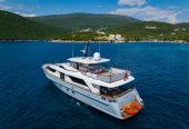 VALENTINA II | 2011 27.6m Luxury Flybridge Motor Yacht from Italian shipyard Sanlorenzo