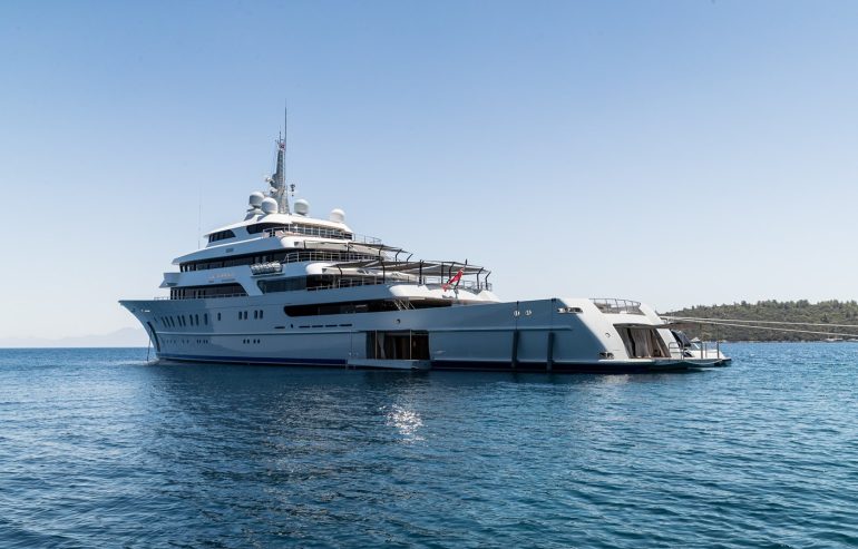 VICTORIOUS | 2021 85m (279ft) AKYACHT Explorer Yacht