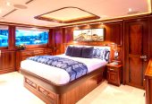 ALL INN | 2008 39.62m (130ft) Luxury Flybridge Motor Yacht from American shipyard Westport