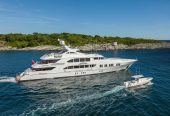 ASPEN ALTERNATIVE | 2010 49.9m (163.67ft) Luxury Tri-Deck Aluminium Motor Yacht from renowned American shipyard Trinity