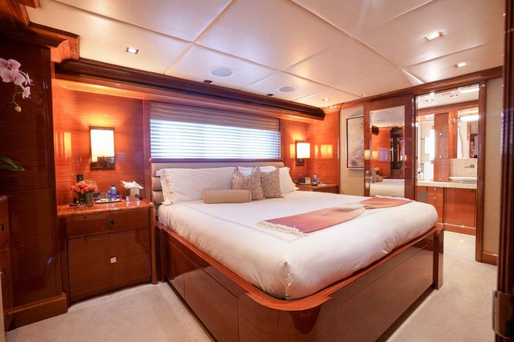 ASPEN ALTERNATIVE | 2010 49.9m (163.67ft) Luxury Tri-Deck Aluminium Motor Yacht from renowned American shipyard Trinity