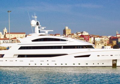 BEATRIX-2015-50m-164ft-1in-Luxury-Steel-Tri-Deck-Motor-Yacht-for-charter-YachtDealz2