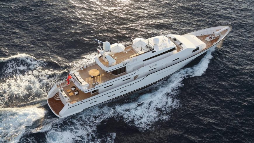 G3 | 2008 44m (144′4″) Luxury Performance Aluminium Motor Yacht from Dutch shipyard HEESEN