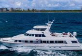 GALE WINDS | 1997 37.8m (124′) Luxury Flybridge Motor Yacht from American shipyard DELTA MARINE