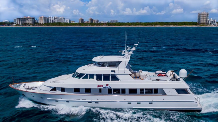 GALE WINDS | 1997 37.8m (124′) Luxury Flybridge Motor Yacht from American shipyard DELTA MARINE