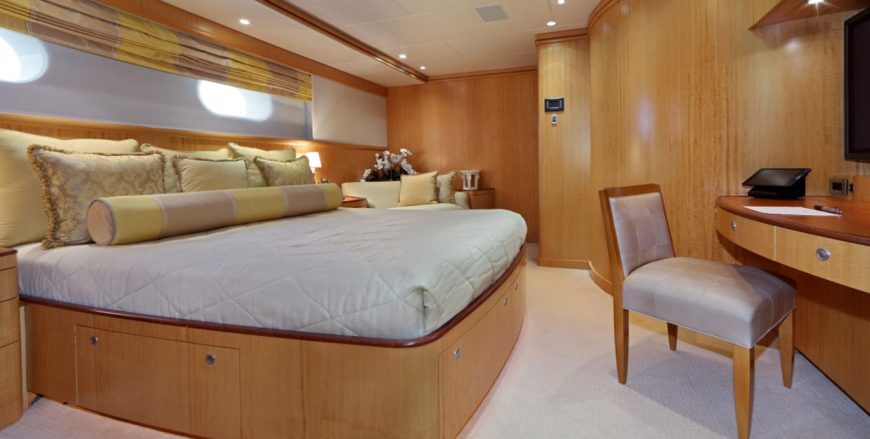 HELIOS 2 | 2002 51.13m (167′9′) Luxury Aluminium Motor Yacht from American shipyard Palmer Johnson