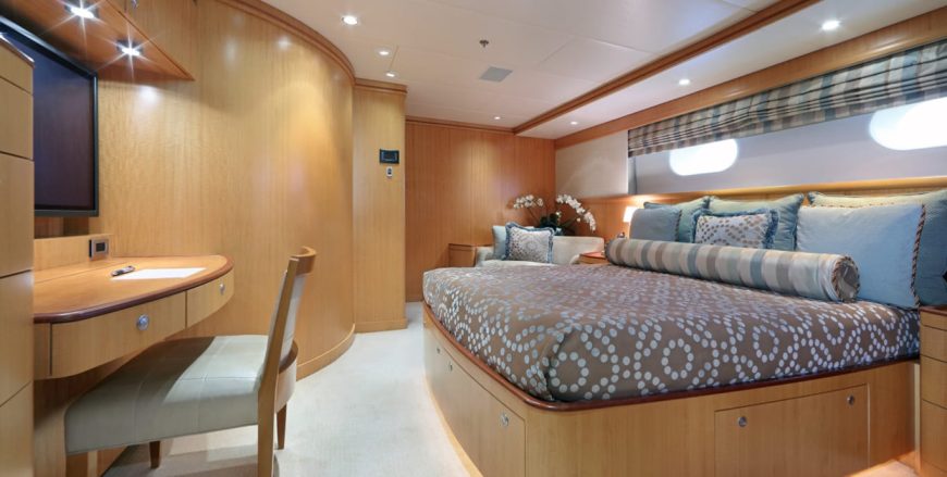 HELIOS 2 | 2002 51.13m (167′9′) Luxury Aluminium Motor Yacht from American shipyard Palmer Johnson