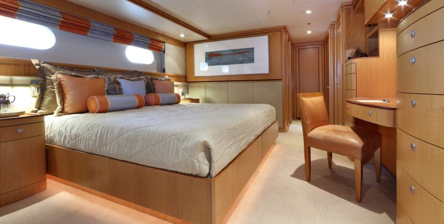 HELIOS 2 | 2002 51.13m (167′9′) Luxury Aluminium Motor Yacht from American shipyard Palmer Johnson