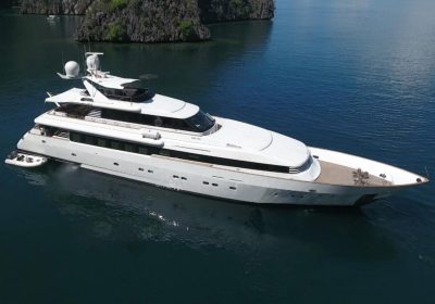 INDIGO-STAR-I-1995-38m-124-8″-Luxury-Tri0Deck-Motor-Yacht-for-charter-YachtDealz2