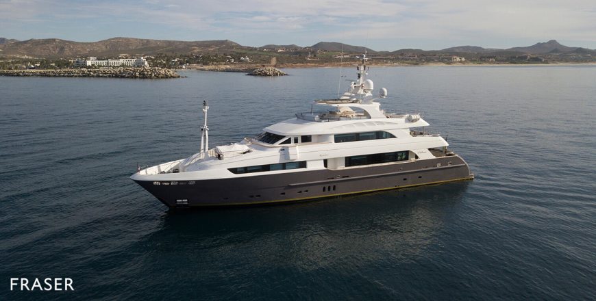 KOMOKWA | 2010 41.15m (135′) Luxury Motor Yacht from Taiwanese shipyard Horizon