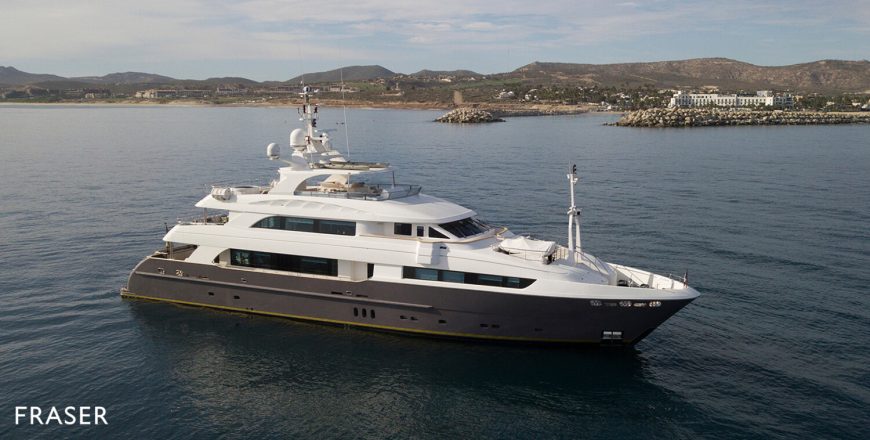 KOMOKWA | 2010 41.15m (135′) Luxury Motor Yacht from Taiwanese shipyard Horizon