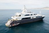 KOMOKWA | 2010 41.15m (135′) Luxury Motor Yacht from Taiwanese shipyard Horizon