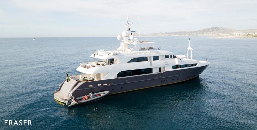 KOMOKWA | 2010 41.15m (135′) Luxury Motor Yacht from Taiwanese shipyard Horizon