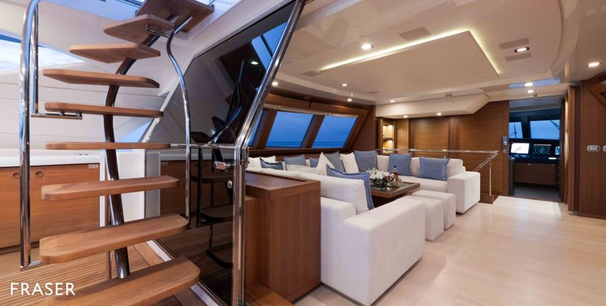 LADY DIA | 2011 37.8m (124′) Performance Motor Yacht from Italian shipyard FERRETTI YACHTS