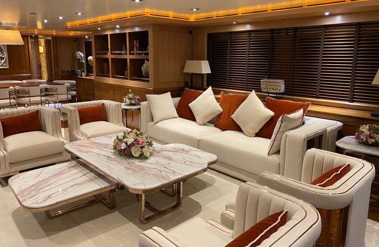 LADY I | 2008 42.60m (139′9″) Luxury Tri-Deck Motor Yacht from Italian shipyard CRN