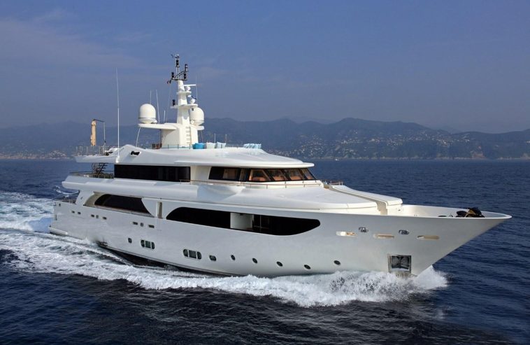 LADY I | 2008 42.60m (139′9″) Luxury Tri-Deck Motor Yacht from Italian shipyard CRN