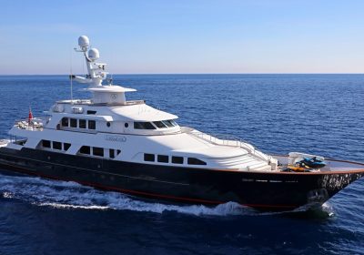 LALBATROS-1985-43.59m-143-Classic-Motor-Yacht-for-charter-YachtDealz1