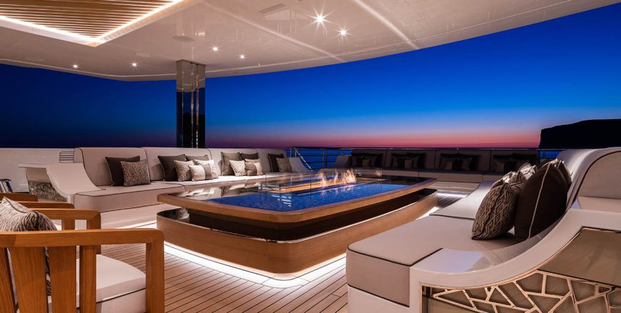 LANA | 2020 107m (351ft 1in) Luxury Quad-Deck Steel Motor Yacht from Italian shipyard BENETTI