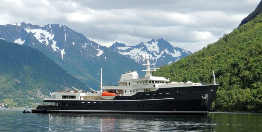 LEGEND | 1974 77.4m (253′11″) Luxury Explorer Motor Yacht from Dutch shipyard IHC Verschure