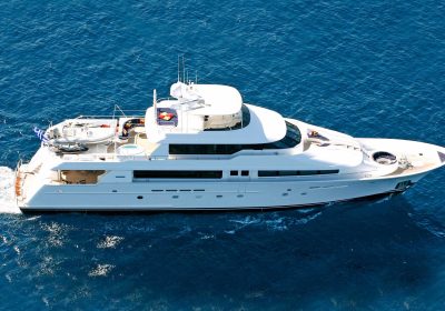 LESS-SUMMER-2004-39.62m-130ft-Luxury-Motor-Yacht-for-charter-YachtDealz1