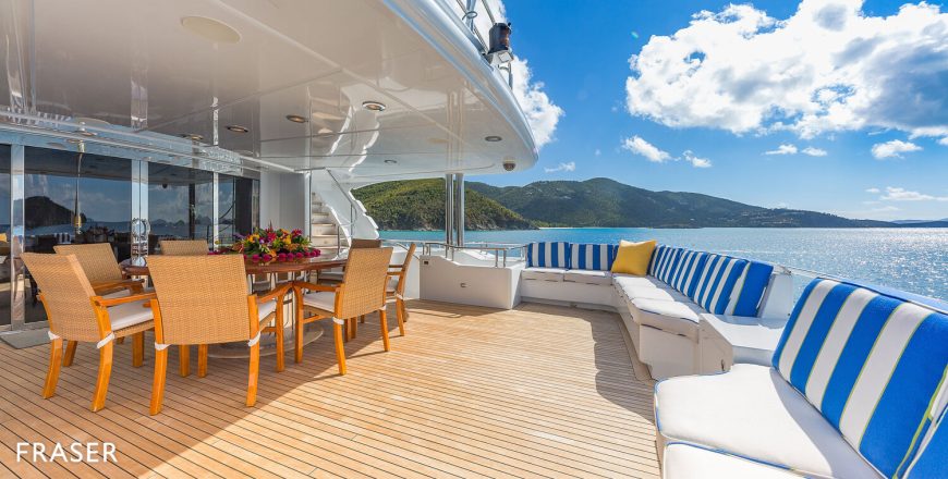 MAGIC | 2005 39.62m (130′) Luxury Tri-Deck Motor Yacht from American shipyard Northern Marine