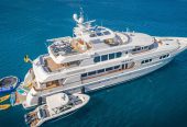 MAGIC | 2005 39.62m (130′) Luxury Tri-Deck Motor Yacht from American shipyard Northern Marine