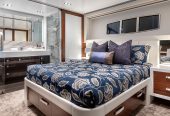 PARADISE | 2014 35.36m (116′) Luxury Flybridge Performance Motor Yacht from Taiwanese shipyard HORIZON