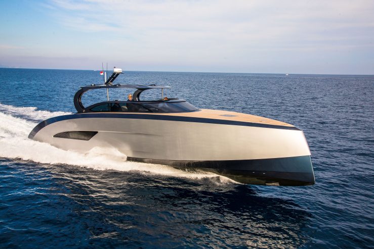 ROCK 13 | 2004 41.4m (135′10″) Luxury Sport Motor Yacht built by Italian shipyard Baglietto