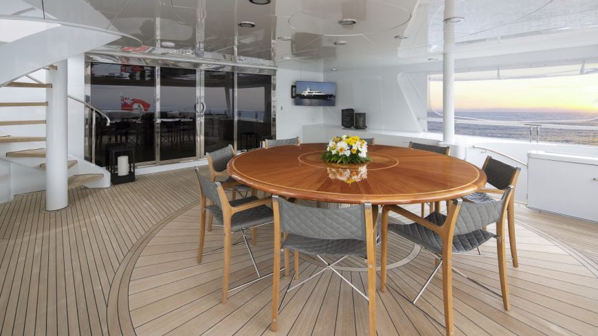 SECOND LOVE | 2004 42.98m (141′) Luxury Tri-Deck Motor Yacht from renowned American shipyard TRINITY YACHTS