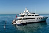 SILENTWORLD | 2006 39.6m (129′ 11″) Luxury Tri-Deck Steel Motor Yacht from Spanish shipyard Astilleros MCIES (Oassive)