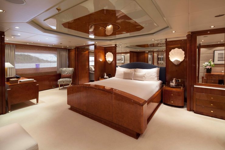 STARFIRE | 1998 54m (177′ 2″) Luxury Steel Motor Yacht from Italian shipyard Benetti