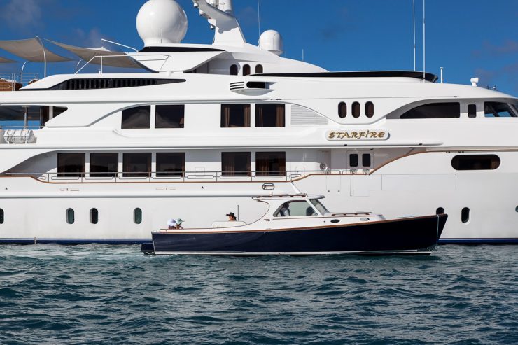 STARFIRE | 1998 54m (177′ 2″) Luxury Steel Motor Yacht from Italian shipyard Benetti