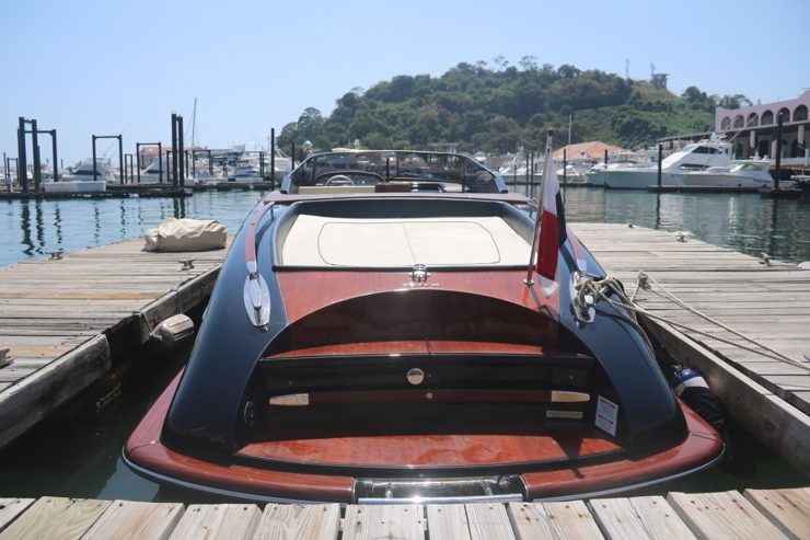 TT Sha Sha Sha | 2015 33ft (10m) Aquariva Superyacht Tender / Day boat from Italian shipyard Riva