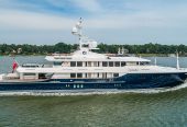 UNBRIDLED | 2009 58.22m (191′) Luxury Aluminium Motor Yacht from American shipyard Trinity