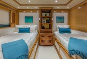 UNBRIDLED | 2009 58.22m (191′) Luxury Aluminium Motor Yacht from American shipyard Trinity