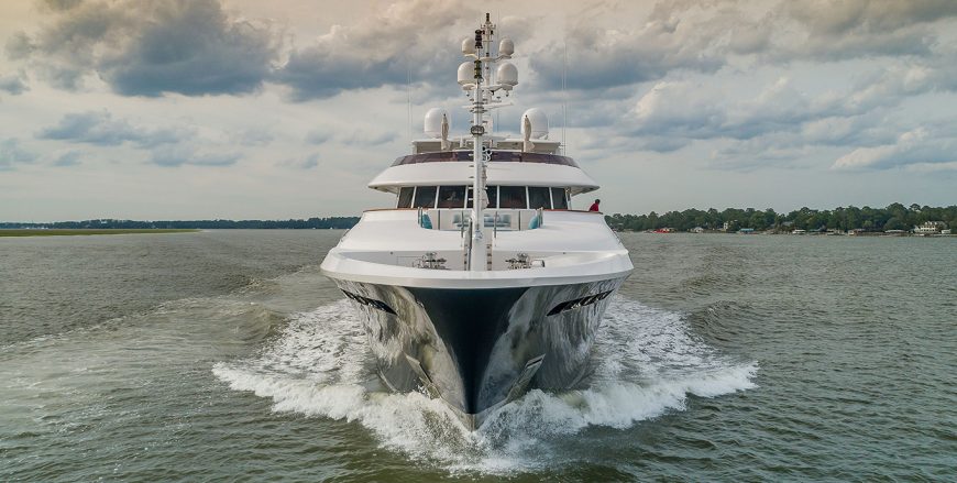 UNBRIDLED | 2009 58.22m (191′) Luxury Aluminium Motor Yacht from American shipyard Trinity