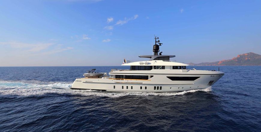 X | 2016 42.78m (140′4″) Luxury Steel Explorer Motor Yacht from Italian shipyard SANLORENZO