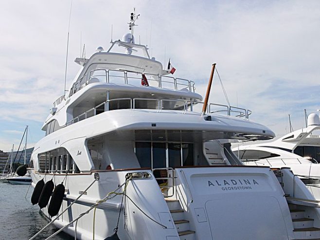 ACCAMA | 2000 34.95m (114’8″) Tri-Deck Luxury Motor Yacht from renowned Italian shipyard BENETTI