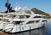 ACCAMA | 2000 34.95m (114’8″) Tri-Deck Luxury Motor Yacht from renowned Italian shipyard BENETTI