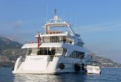 ACCAMA | 2000 34.95m (114’8″) Tri-Deck Luxury Motor Yacht from renowned Italian shipyard BENETTI