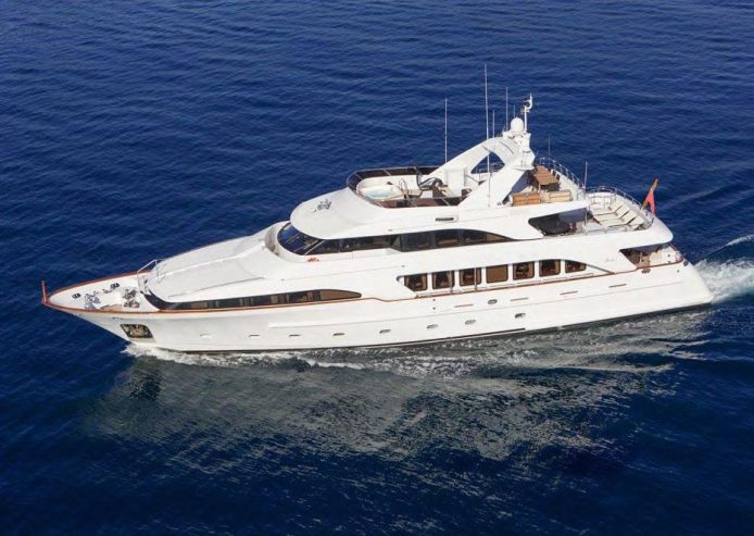 ACCAMA | 2000 34.95m (114’8″) Tri-Deck Luxury Motor Yacht from renowned Italian shipyard BENETTI