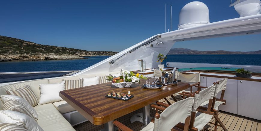 ALEXIA AV | 2005 110’ (33.53m ) Luxury Flybridge Motor Yacht from Italian shipyard Cantieri di Pisa