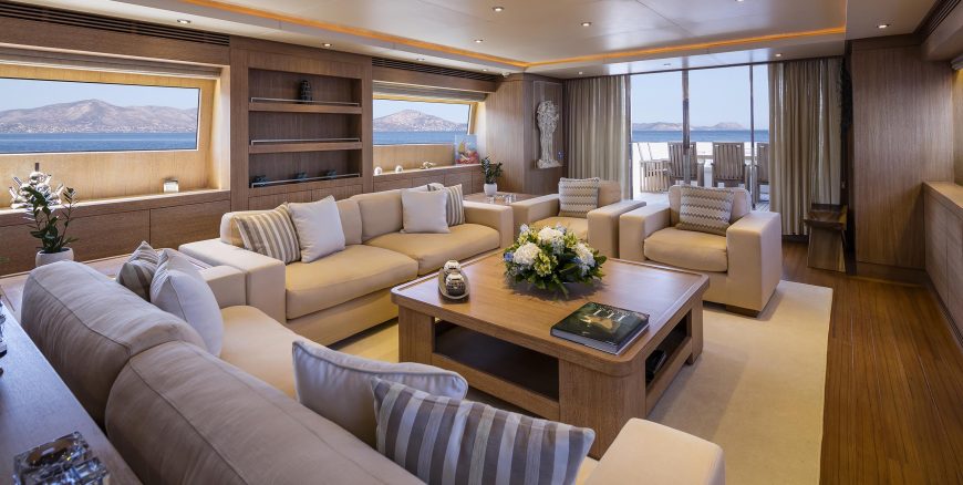 ALEXIA AV | 2005 110’ (33.53m ) Luxury Flybridge Motor Yacht from Italian shipyard Cantieri di Pisa