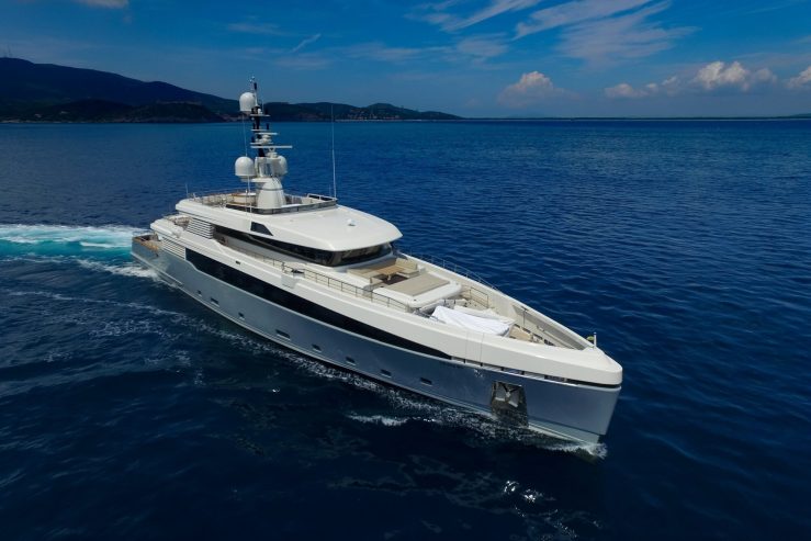 ASLEC 4 | 2012 45.37m (148′ 10″) High Performance Luxury Steel Motor Yacht from Italian shipyard ROSSINAVI