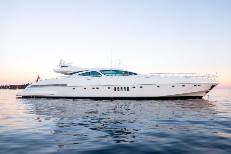 BEACHOUSE | 2009 39.65m (130’1″) Fast Sport Luxury Motor Yacht from Italian shipyard Overmarine