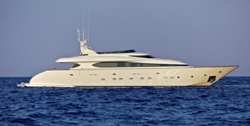 BIANCA | 2010 107’7” (32.80m) Luxury Flybridge Motor Yacht from Italian shipyard Maiora