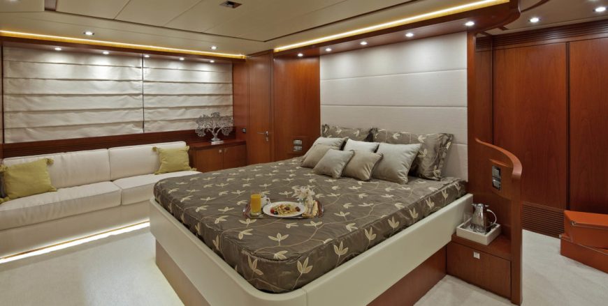 BIANCA | 2010 107’7” (32.80m) Luxury Flybridge Motor Yacht from Italian shipyard Maiora